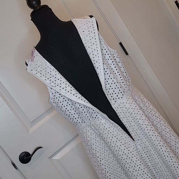 Just fabric sz 1X white eyelet dress with swing skirt, lined - Picture 5 of 13
